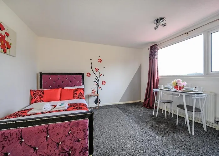 Ra10o Satisfying & Spacious